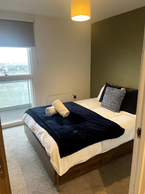 Lovely 2-Bedroom Condo With Balcony 曼彻斯特 外观 照片